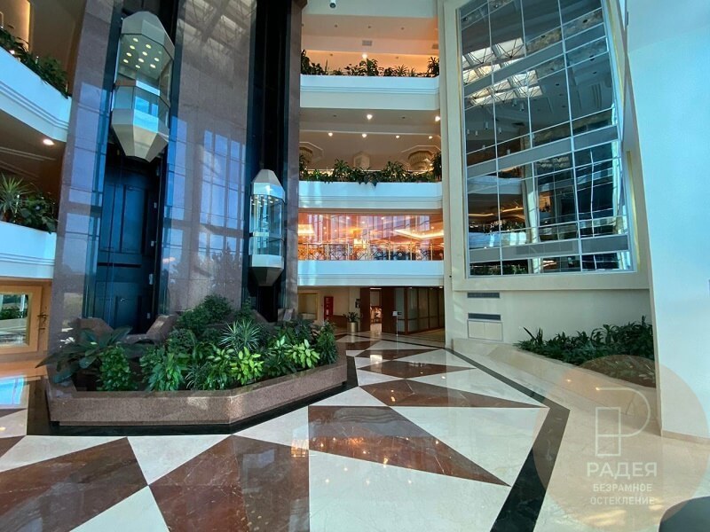 Раздвижные системы для коммерческого здания