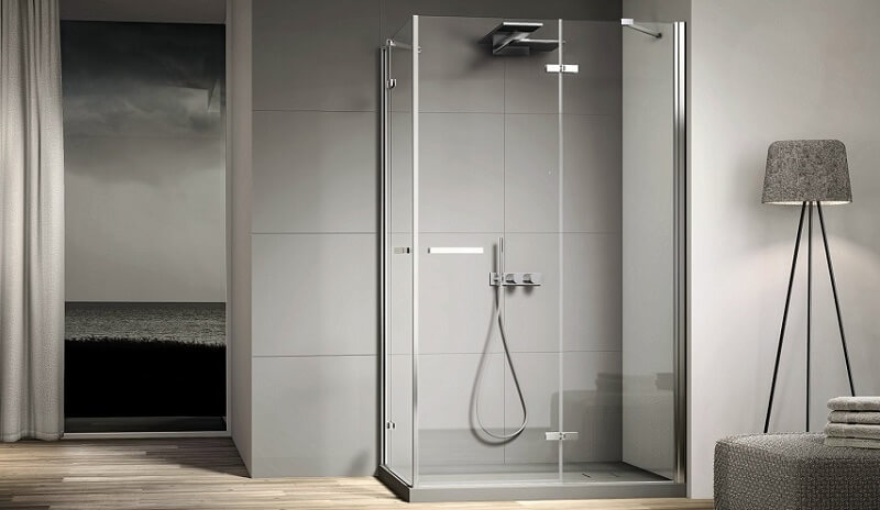 Стекло в душе. Насколько это оправдано