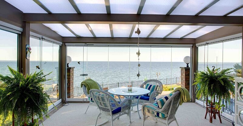 Зачем остеклять террасу в южном климате